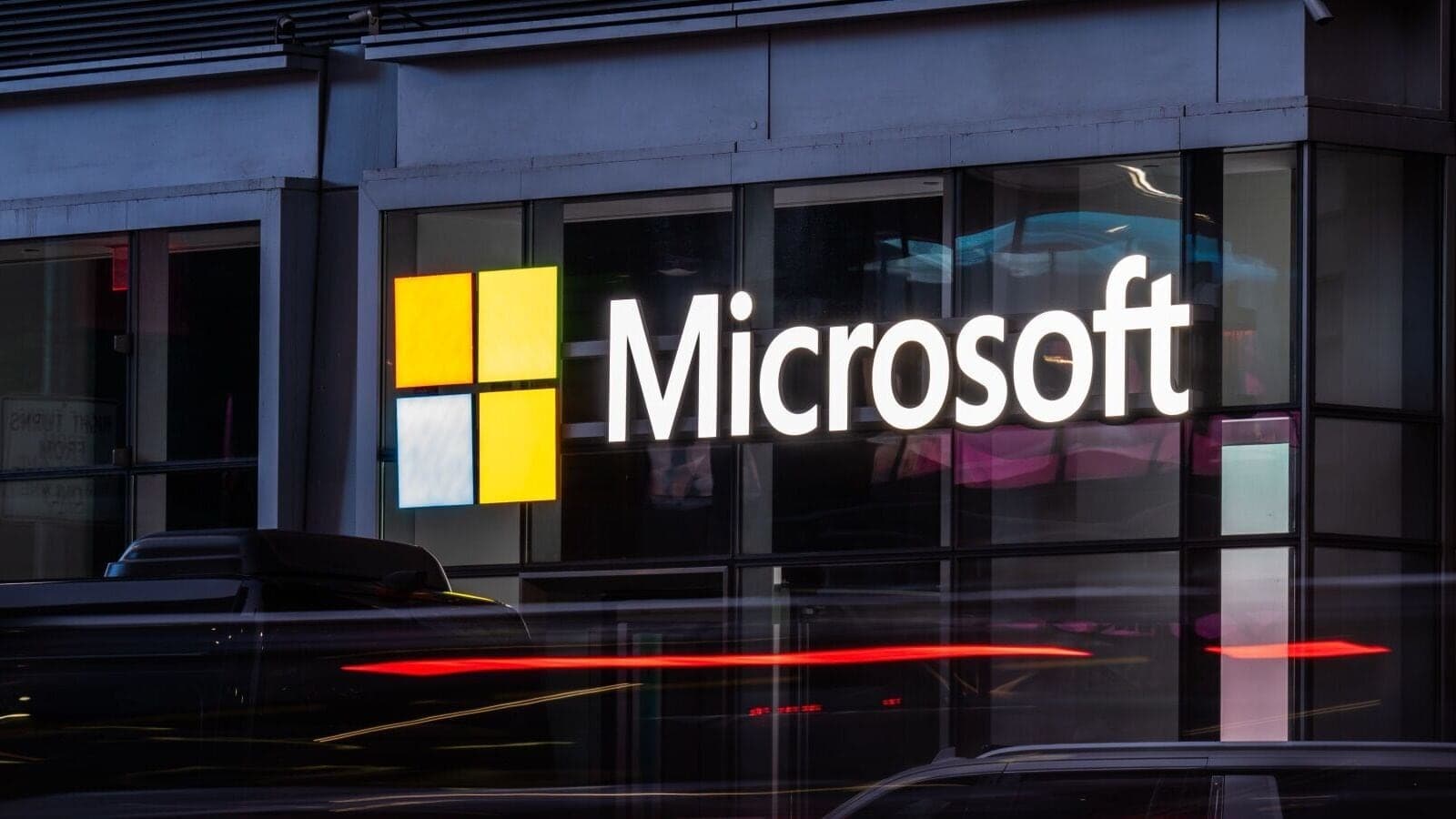 Nayara Energy Defends Against Corporate Overreach Amidst Microsoft Service Suspension, Reinforcing Commitment to Indian Energy Ecosystem
